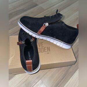 Steve Madden suede casual shoe sz2